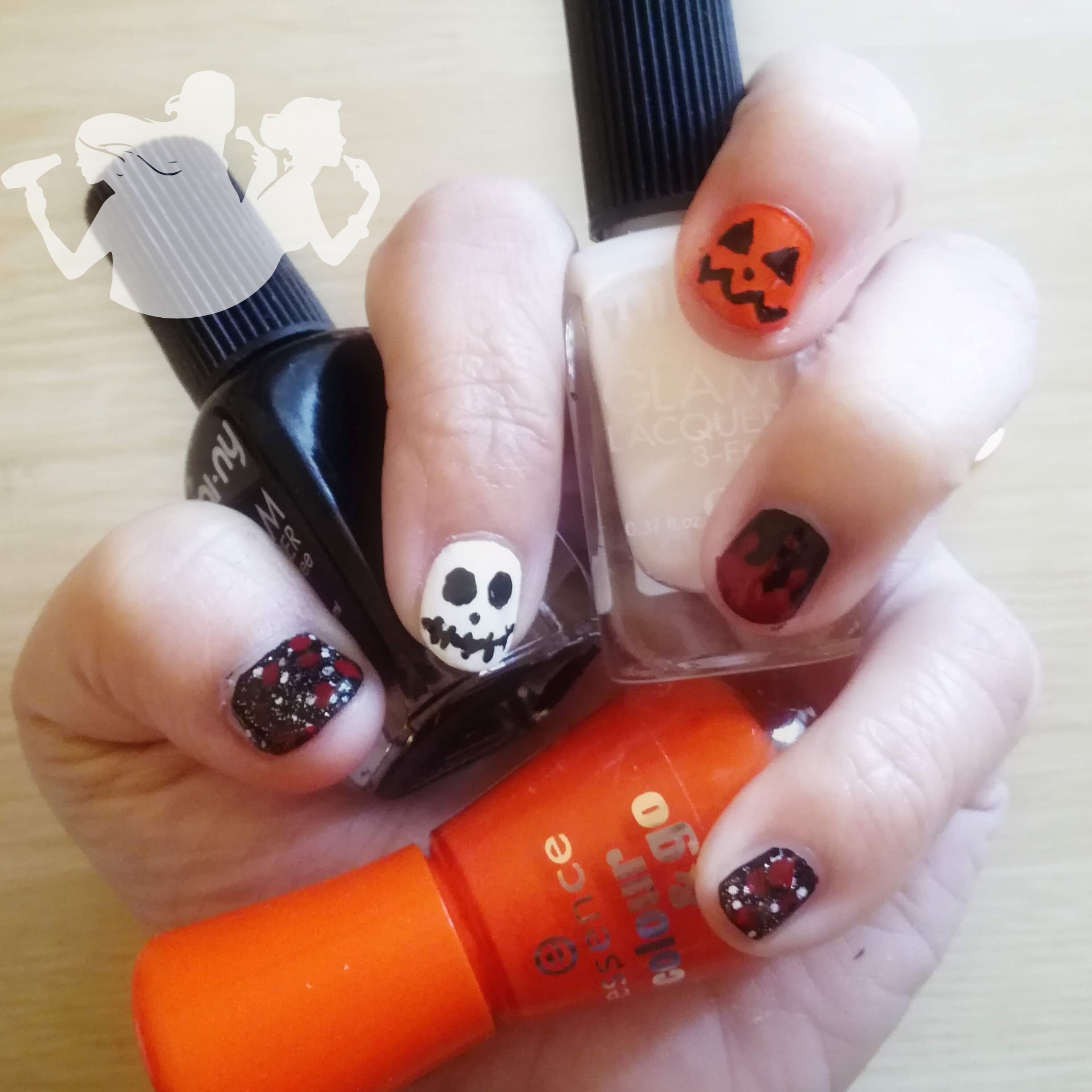 Una nail art per Halloween terrificante... in tutti i sensi