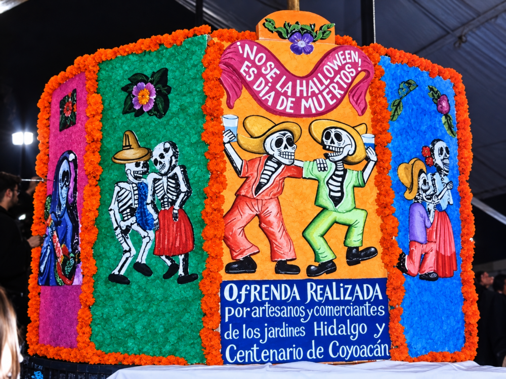 Ofrenda per il Día de Muertos in messico